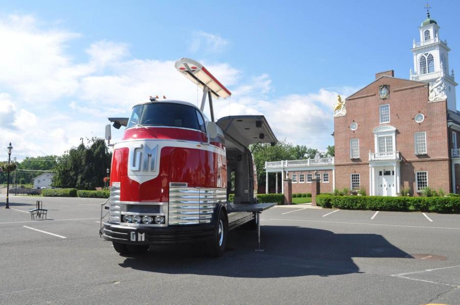  GM Futurliner 1940 года  (фото 37 из 66)